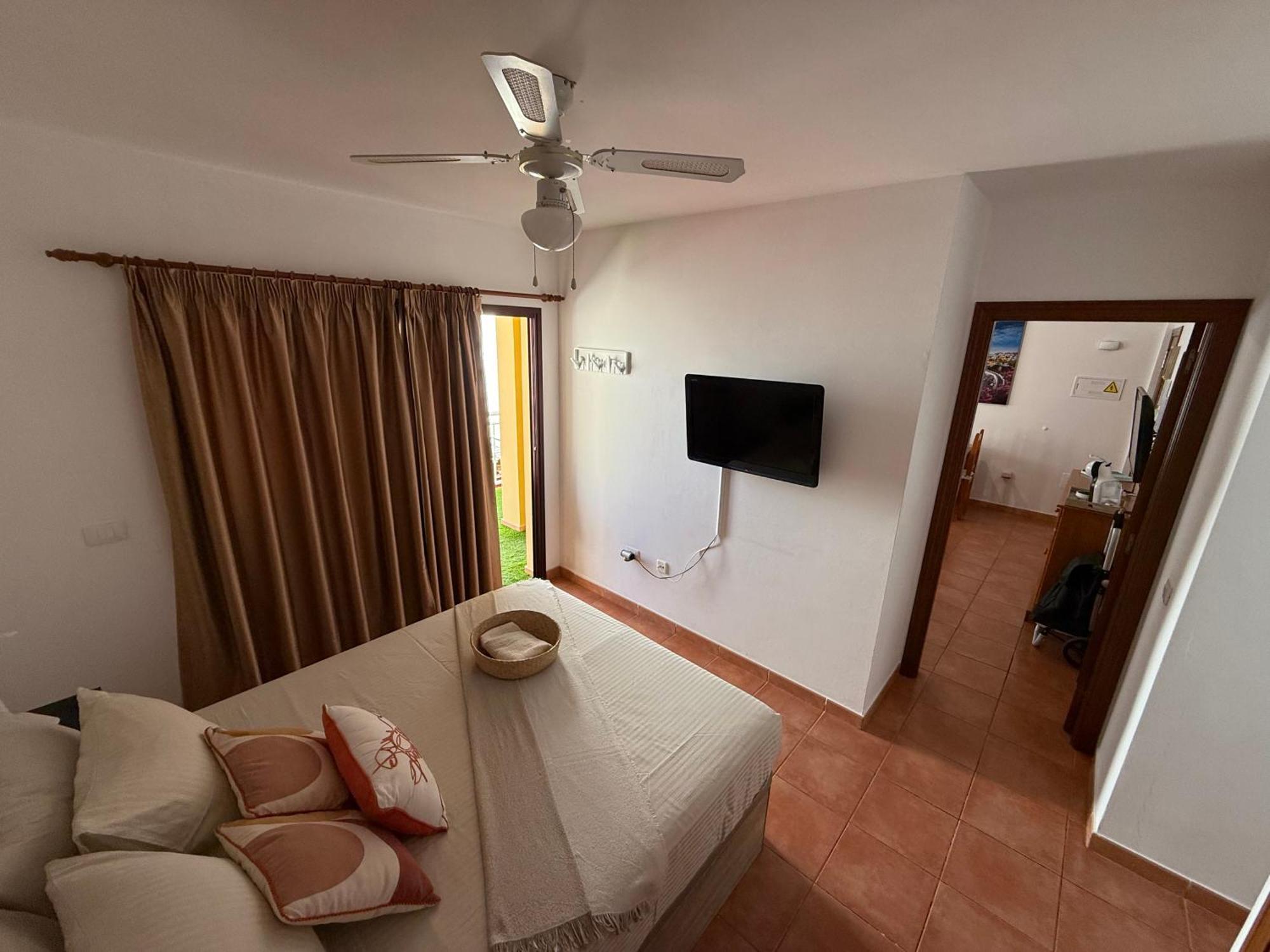 Apartamento Brisas Del Sur - Oasis Tenerife Sur Playa de San Juan  Exterior photo